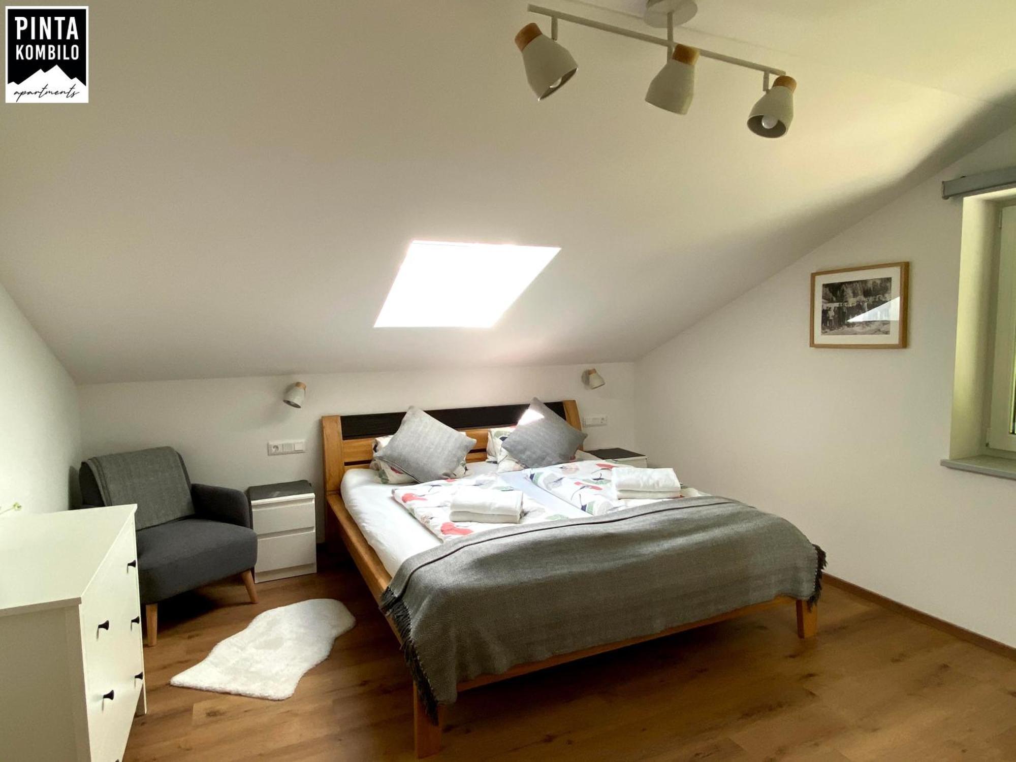Pinta Kombilo Apartments غوربمينغ الغرفة الصورة